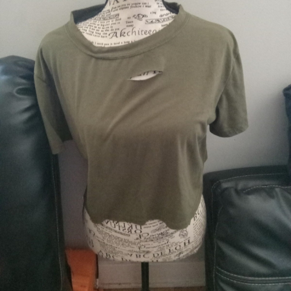 😍😍NWOT crop top😍😍
